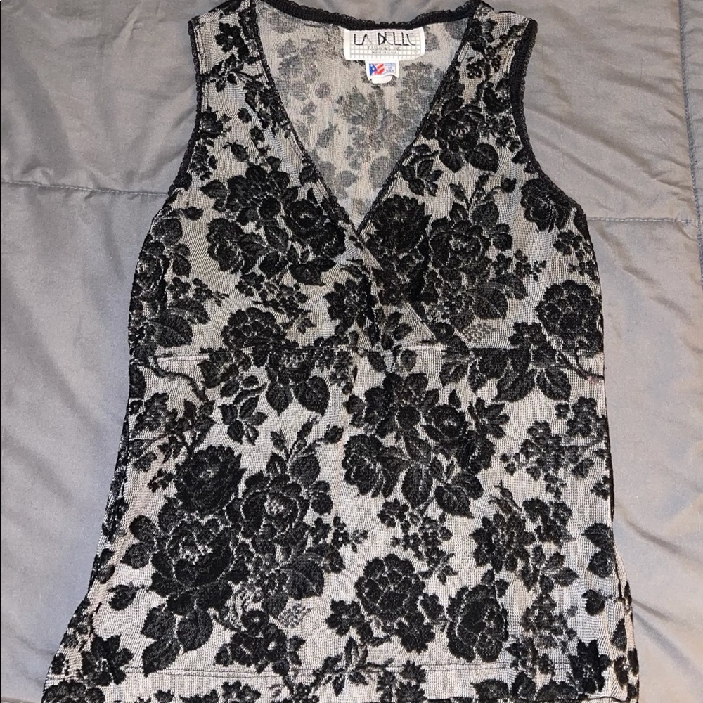 Vintage 90’s La Belle Lace Dark Floral Tank Top